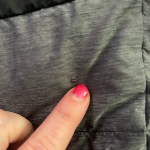 The North Face Kids' Charcoal and Black Puffer Jacket - Picture 5 of 5